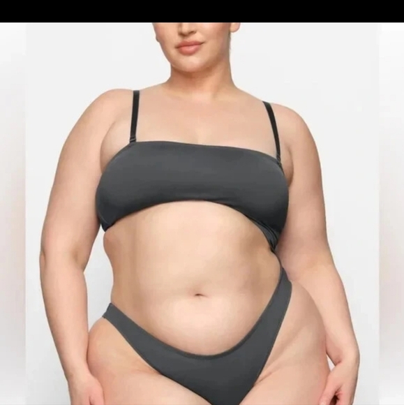 519🎃 NWT skims grey Cutout Swimsuit - Picture 3 of 3
